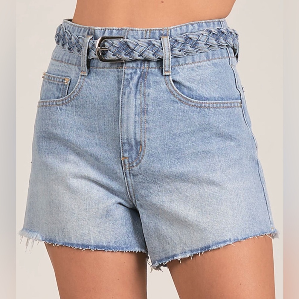 Elan belted shorts